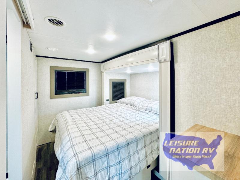 Highland Ridge RV Open Range 390TBS bedroom